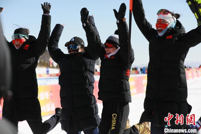 十四冬冬季两项公开组接力赛：辽宁队夺两金，
