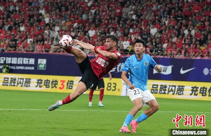 北京国安锁定半程冠军 成都蓉城主场大胜领跑积