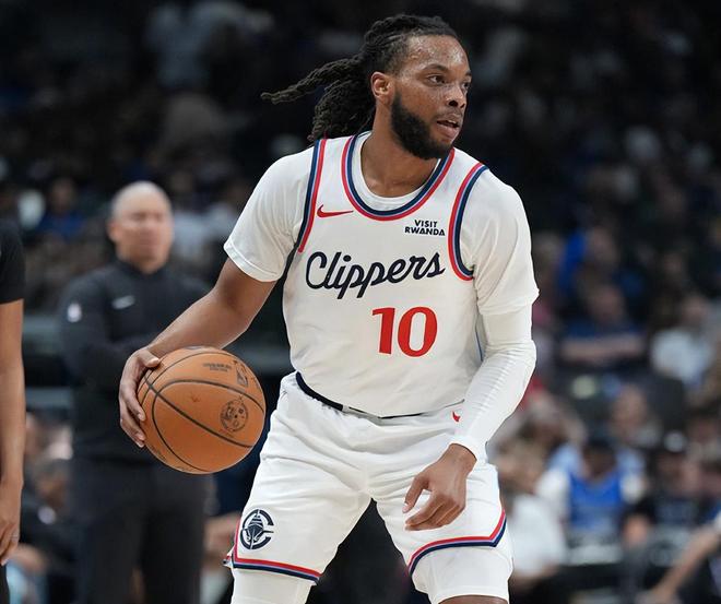 加兰41分11助攻率队险胜独行侠 小卡绝平助快船终