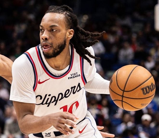 加兰41分11助攻率队险胜独行侠 小卡绝平助快船终