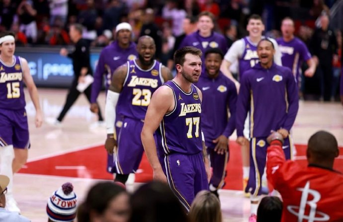 东契奇季后赛前状态全面复苏 拒绝伤病困扰全力